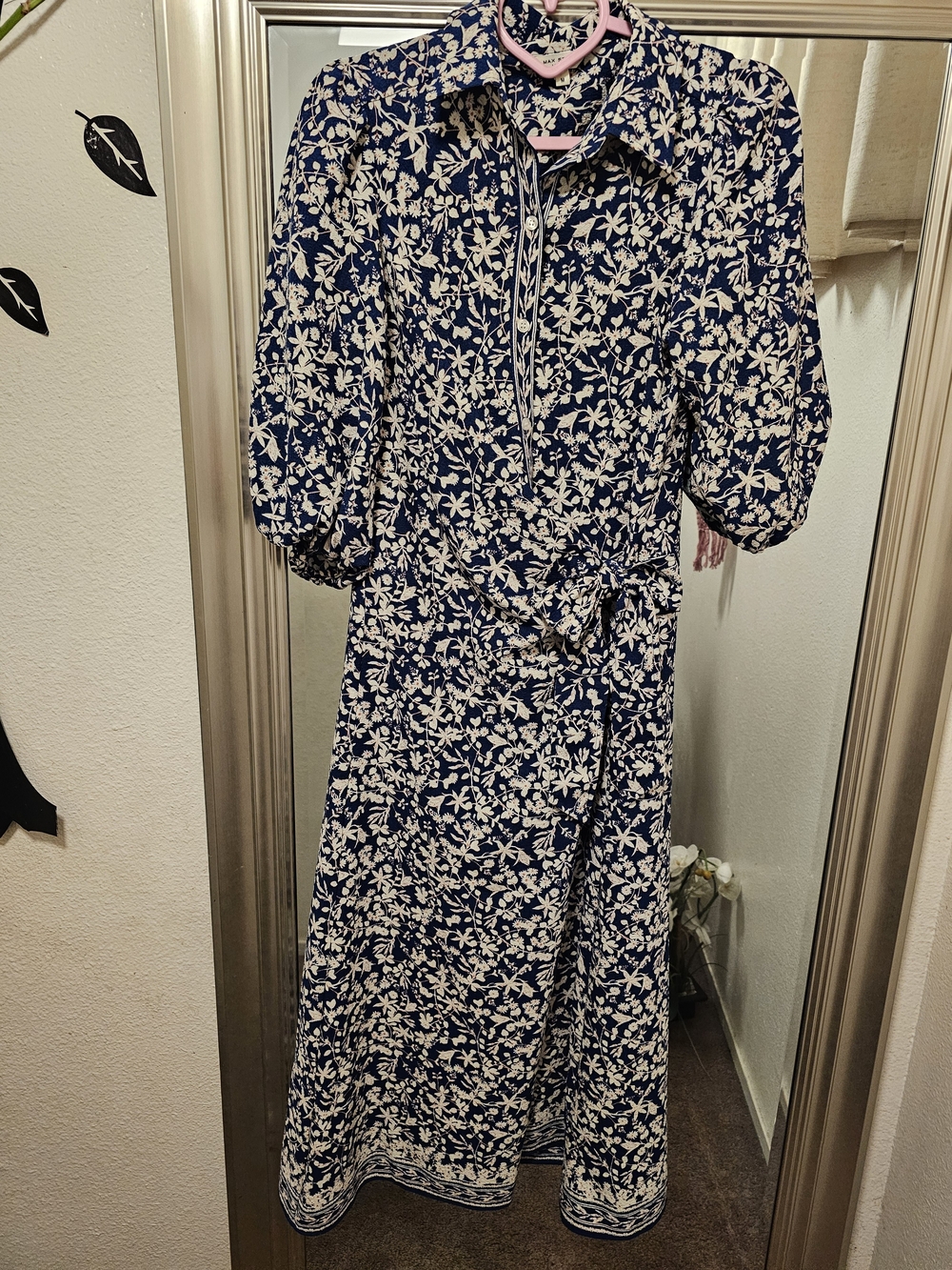 Max Studio Navy and White Floral Maxi Dress with Tie Waist